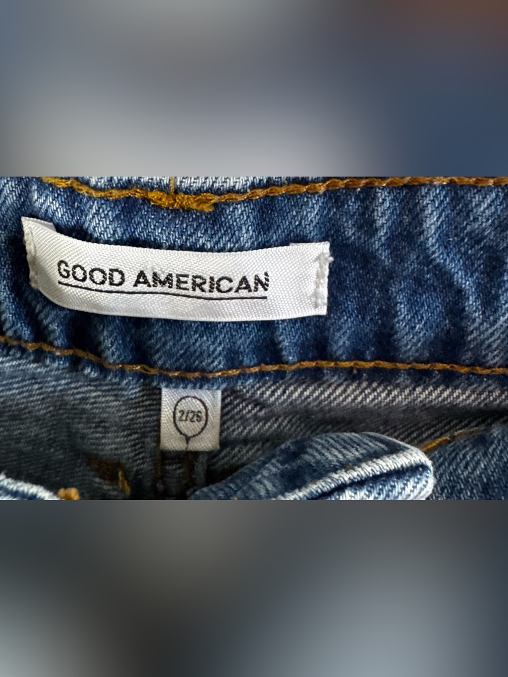 Good American Medium WashHigh Distressed Cut Off Jean Shorts - Size 26/2 - Picture 3 of 5
